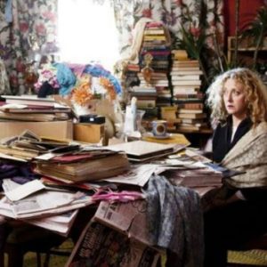 Женщина с синдромом Диогена